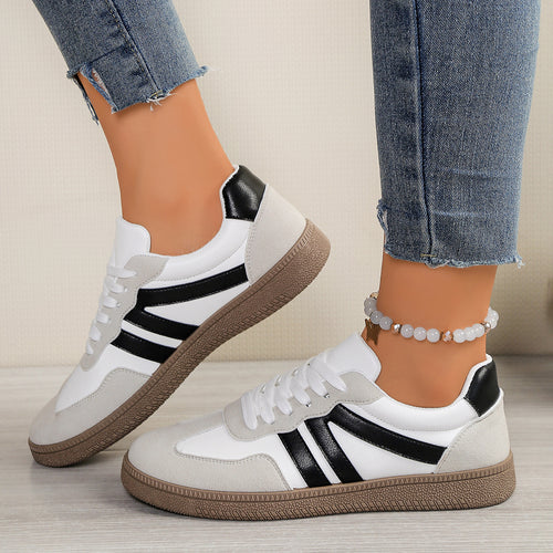Damen Retro-inspirierte Sneakers mit sportlichem Design und einzigartigen Akzenten EB