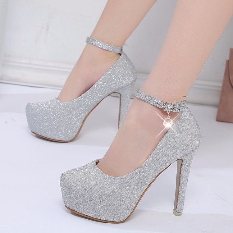 Damen Glitzernde Plateau-Pumps mit Feinem Riemchen und Elegantem Schmuckdetail EB