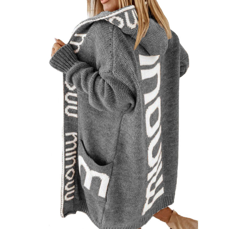 Damen Oversized Strickjacke mit Kapuze und praktischen Taschen EB