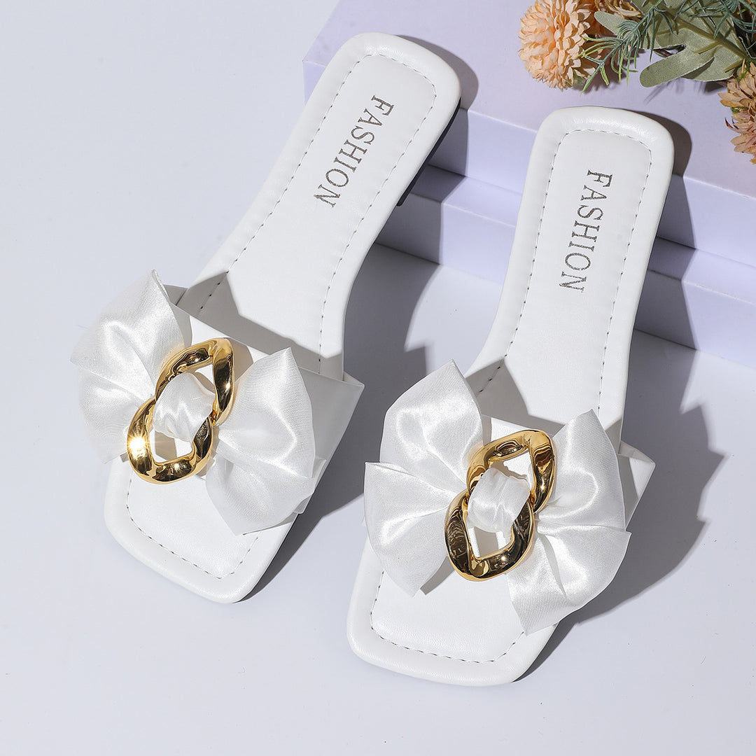 Damen Modische Slide-Sandalen mit glänzendem Schleifen-Detail EB