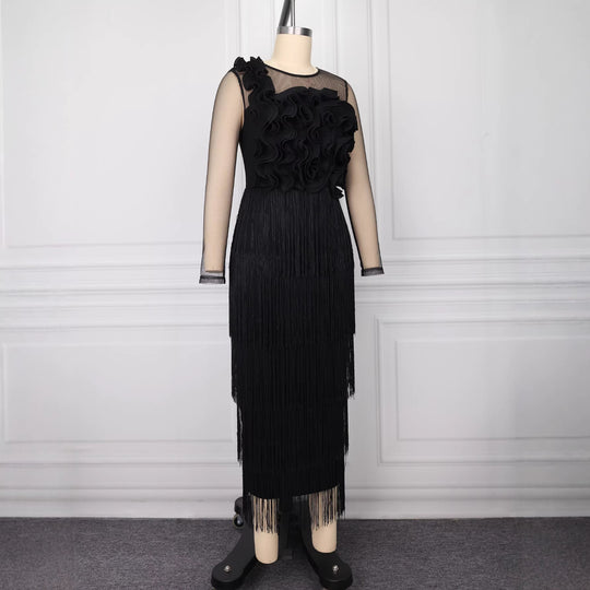 Damen elegantes Cocktailkleid mit voluminösen Rüschendetails und Fransen EB