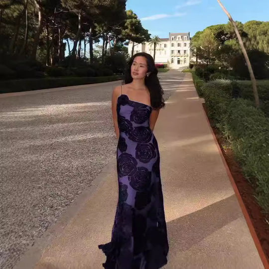 Damen elegant geschnittenes Abendkleid mit floralem Muster und raffinierten Details EB