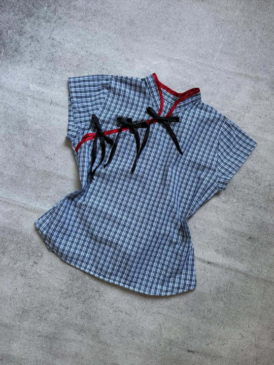 Damen Urbanes Karo-Top mit raffinierten Rüschendetails EB