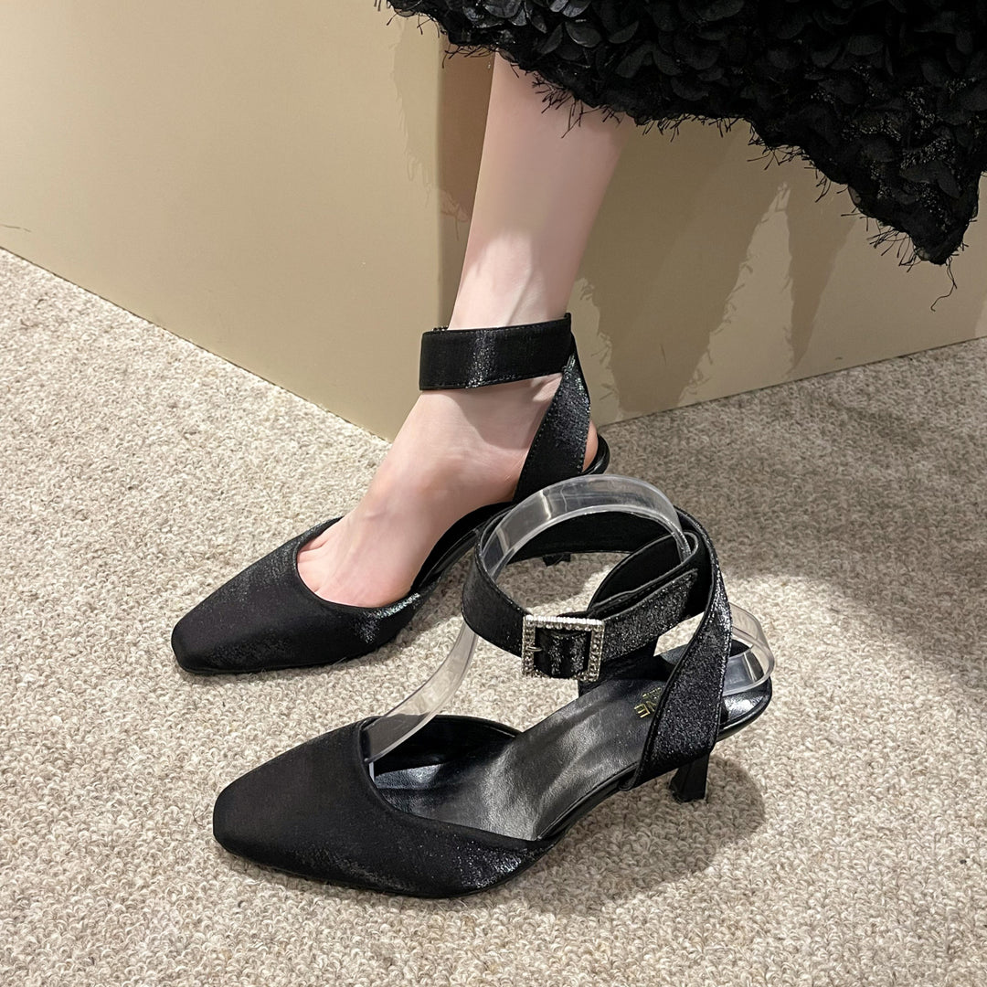 Damen elegante Pumps mit transparentem Riemchen und Glitter-Detail EB