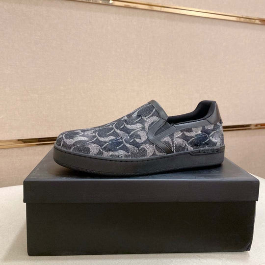 Damen Bequeme Slip-On Sneakers mit modischem Oberflächenmuster EB