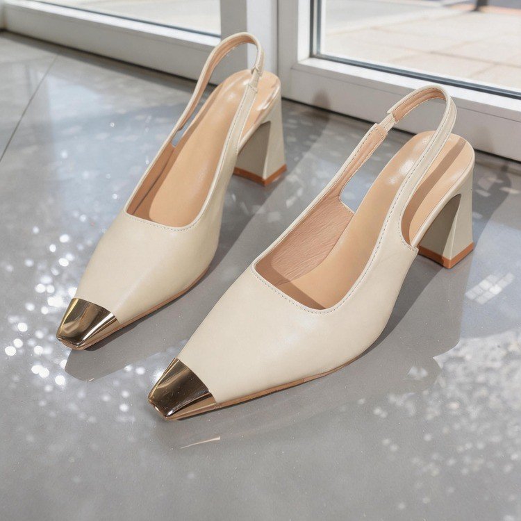 Damen Slingback-Pumps mit metallischem Zehenbereich EB