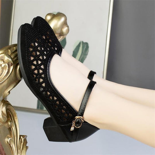 Damen Elegante Ballerinas mit stilvoller Spitzeneinlage und bequemem Blockabsatz EB