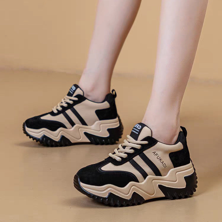 Damen Komfortable Chunky Sneakers mit modischem Design EB