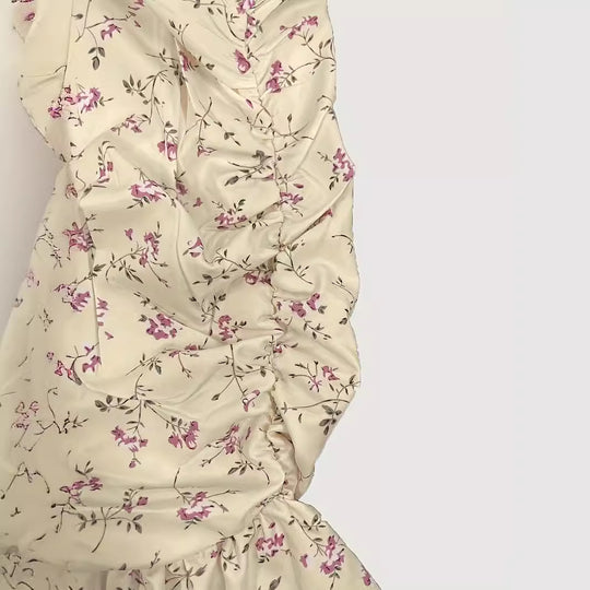 Damen verspieltes Mini-Kleid mit Rüschendetails und Schleifen EB