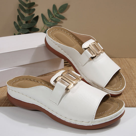 Damen Elegante Mules mit modischem Goldakzent und komfortablem Fußbett EB