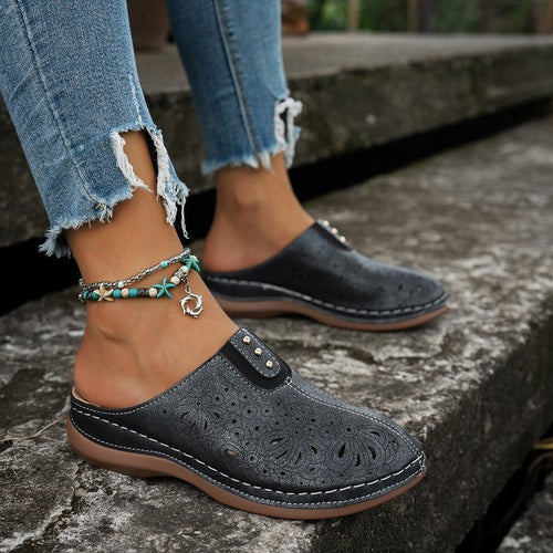 Damen Bequeme Clogs mit floralen Ausschnitten EB