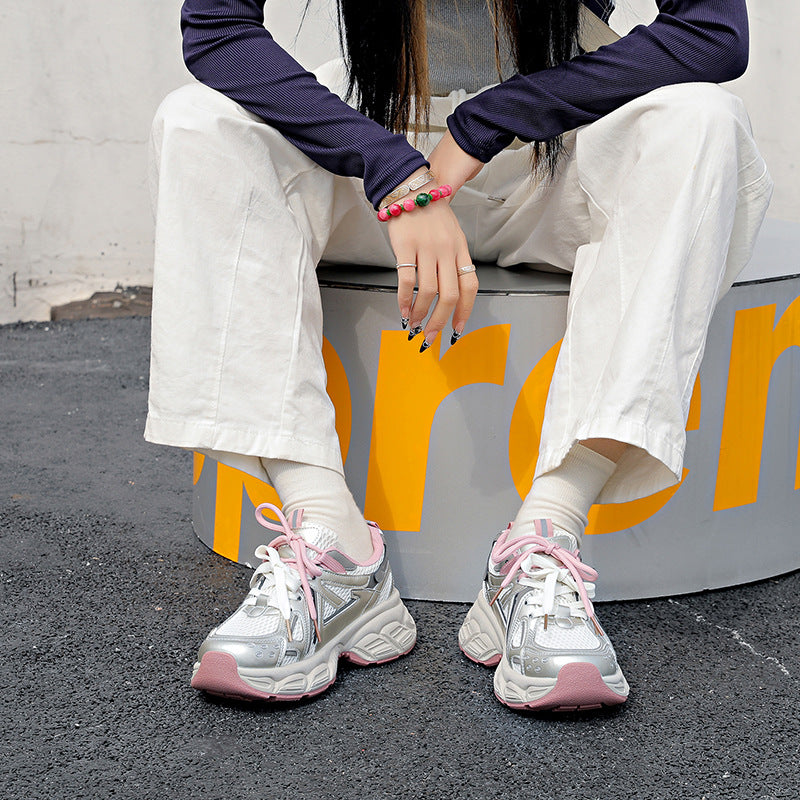 Damen Sportliche Sneakers mit atmungsaktiver Oberflächenstruktur und rutschfestem Sohlenprofil EB