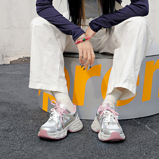 Damen Sportliche Sneakers mit atmungsaktiver Oberflächenstruktur und rutschfestem Sohlenprofil EB
