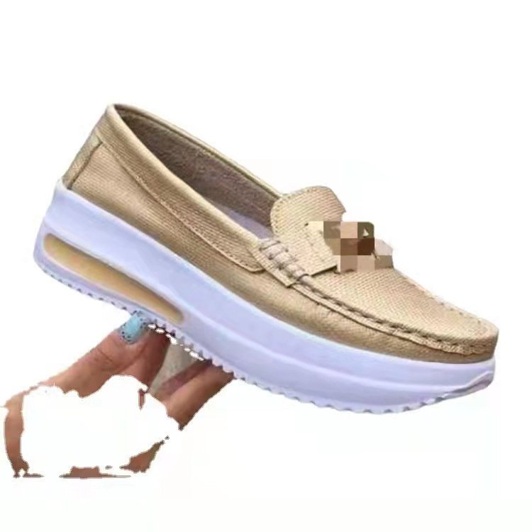Damen Plateaulloafer mit modischem Schnallen-Detail und gepolstertem Komfortfußbett EB