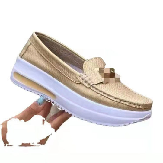 Damen Plateaulloafer mit modischem Schnallen-Detail und gepolstertem Komfortfußbett EB