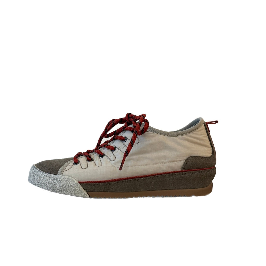 Damen Sportliche Sneakers im minimalistischen Design mit atmungsaktiver Obermaterialkombination EB