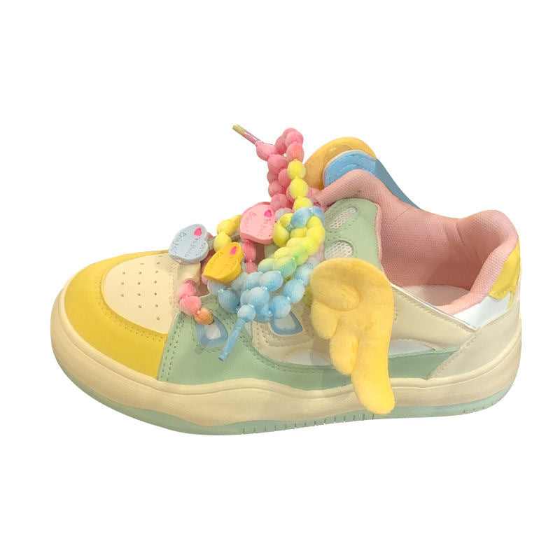 Damen Stylische Sneakers mit verspielten Applikationen und farbenfrohen Details EB