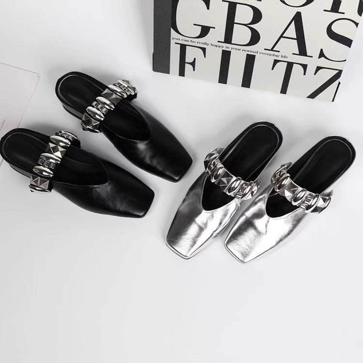 Damen elegante Mules mit modischen Metallakzenten EB