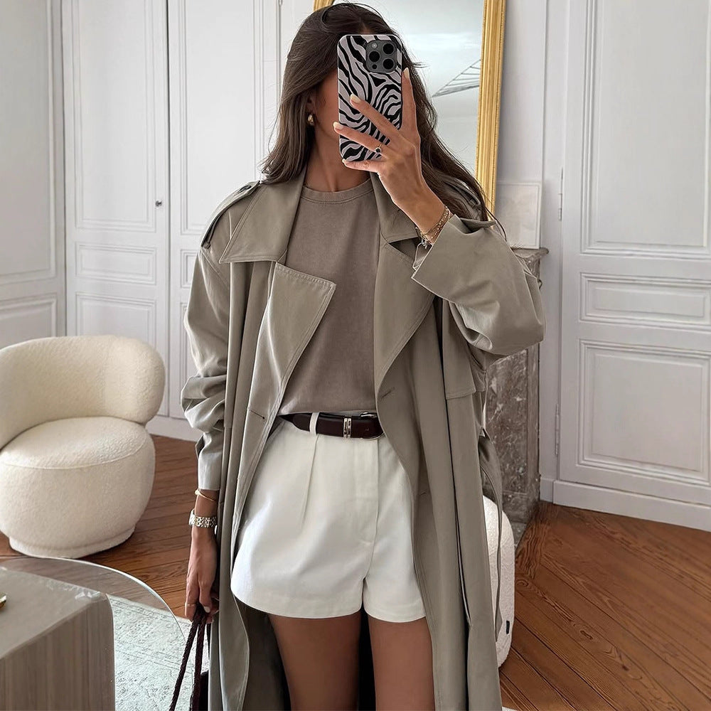 Damen eleganter Trenchcoat mit minimalistischem Design und praktischen Taschen EB