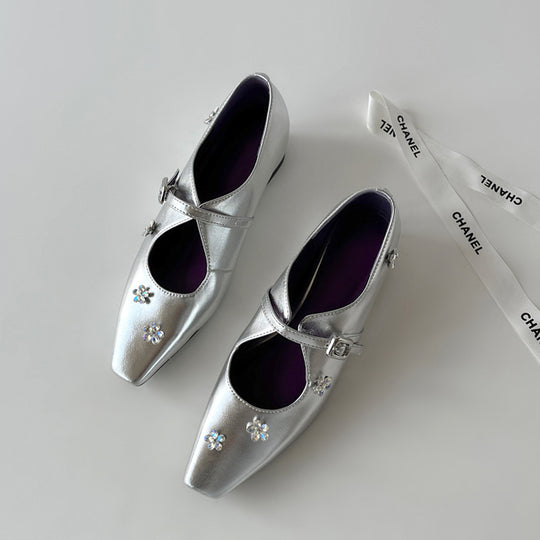 Damen elegante Mary Jane Schuhe mit floralen Details EB