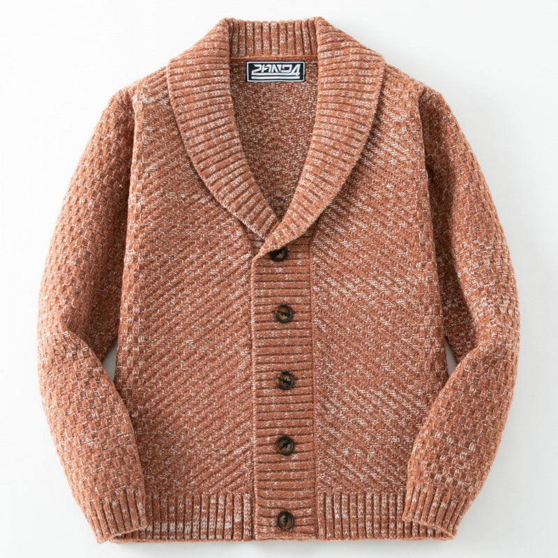 Herren Strickjacke mit modernem Zopfmuster und Knopfdetails EB