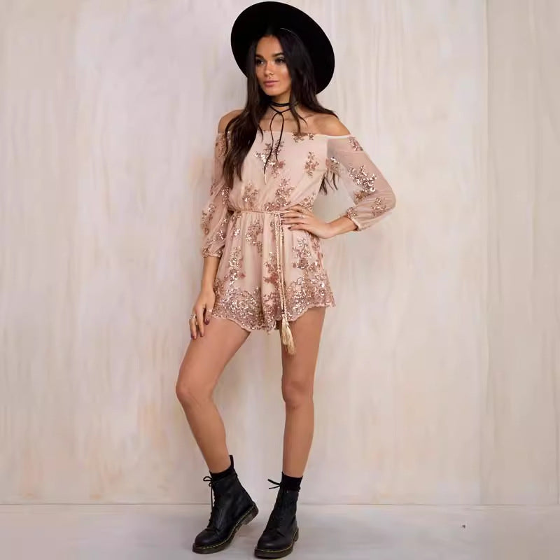 Damen Elegantes Playsuit mit floralen Paillettenverzierungen und off-shoulder Design EB