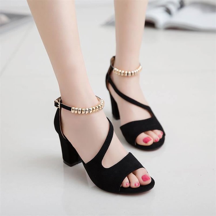 Damen Slingback-Pumps mit elegantem Riemendesign und modischem Absatz EB