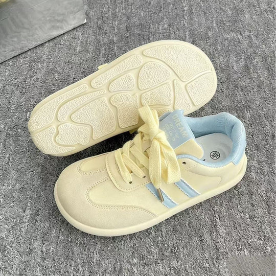 Damen Sportliche Freizeitschuhe mit bequemer Polsterung und modischen Akzenten EB