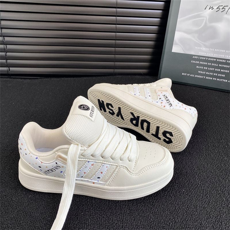 Damen Sportliche Sneakers mit zeitgemäßem Design und atmungsaktiven Einsätzen EB