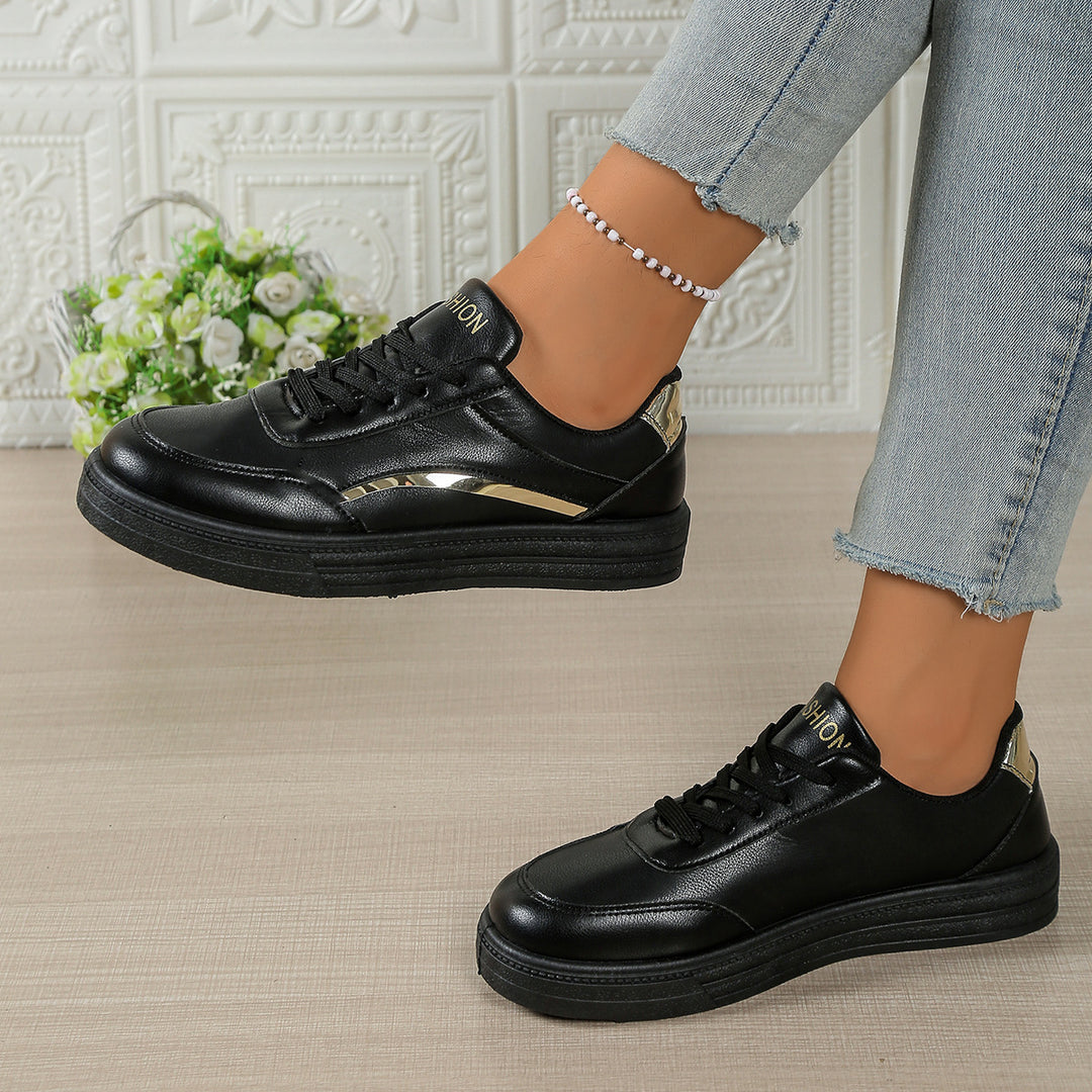 Damenstylische Sneaker mit metallischen Akzenten EB