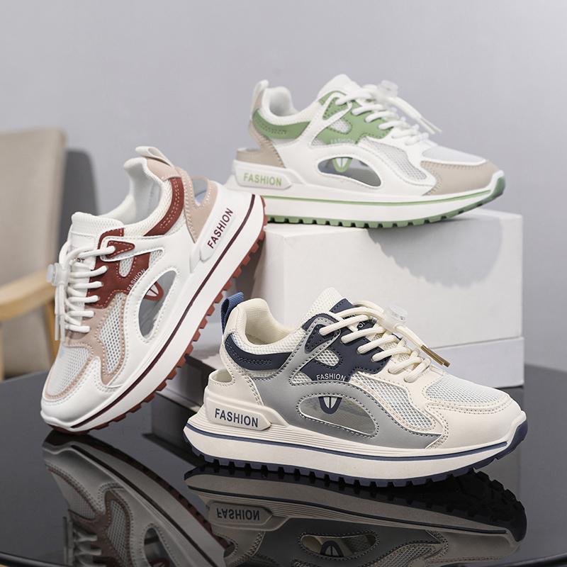 Damen Sportliche Sneakers mit luftiger Mesh-Oberfläche und dämpfender Sohle EB