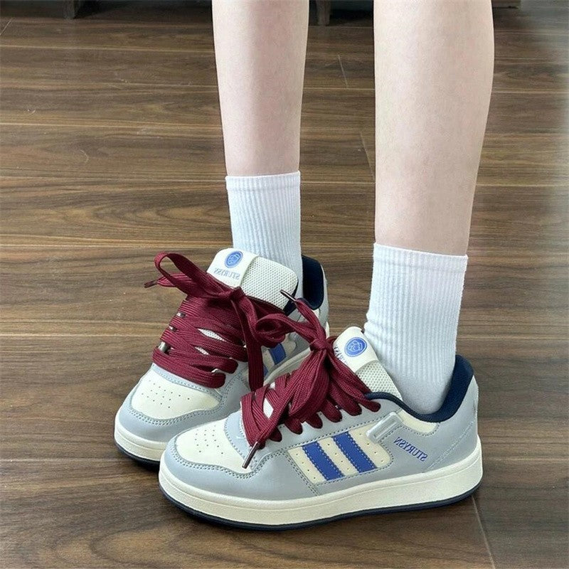 Damen Sportliche Sneakers mit innovativem Schnürsystem und atmungsaktiver Konstruktion EB