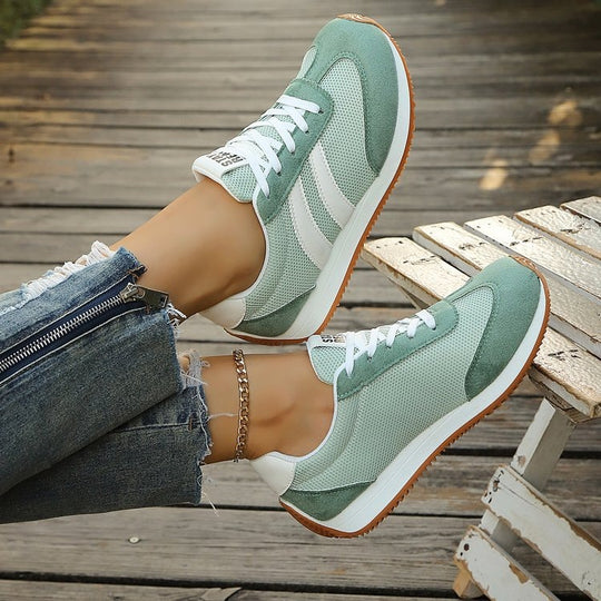 Damen Sportliche Sneakers mit atmungsaktivem Mesh-Obermaterial und rutschfester Sohle EB