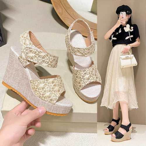 Damen Plateau-Sandalen mit elegantem Riemchen-Design EB