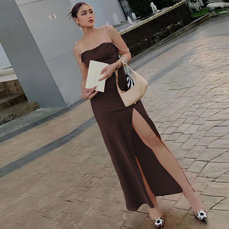 Damen Elegantes Maxikleid mit verführerischem Schlitz und trägerlosem Design EB