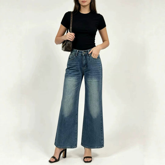 Damen nan High‑Waist Flared-Jeans mit weitem Bein, taillierender Bundnaht und dezenter Used-Struktur EB