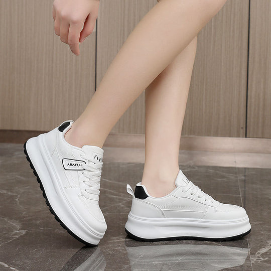 Damen Sportliche Sneakers mit dämpfender Laufsohle und atmungsaktivem Obermaterial EB