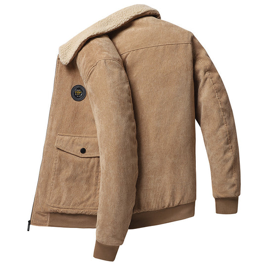 Herren Cord-Truckerjacke mit Sherpa-Kragen, Reißverschluss und aufgesetzten Pattentaschen EB