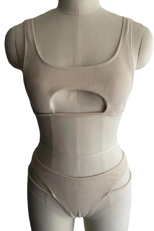 Damen Bikini-Set mit innovativem Cut-Out-Design EB