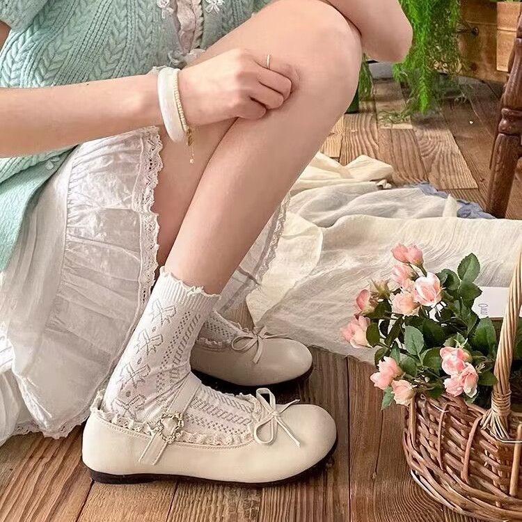 Damen Ballerinas mit verspielten Details und edler Schnürung EB