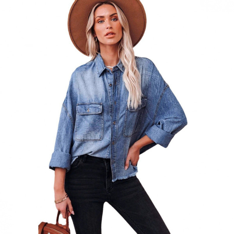 Damen Lässige Denimbluse mit Fransen und aufgesetzten Taschen EB