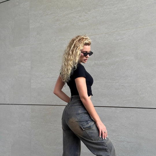 Damen modische Cargo-Jeans mit praktischen Seitentaschen und lässigem Schnitt EB