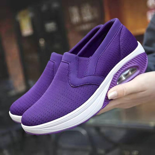 Damen  atmungsaktive Slip-On Sneaker mit Air-Cushion Keilsohle und elastischem Strickoberteil EB