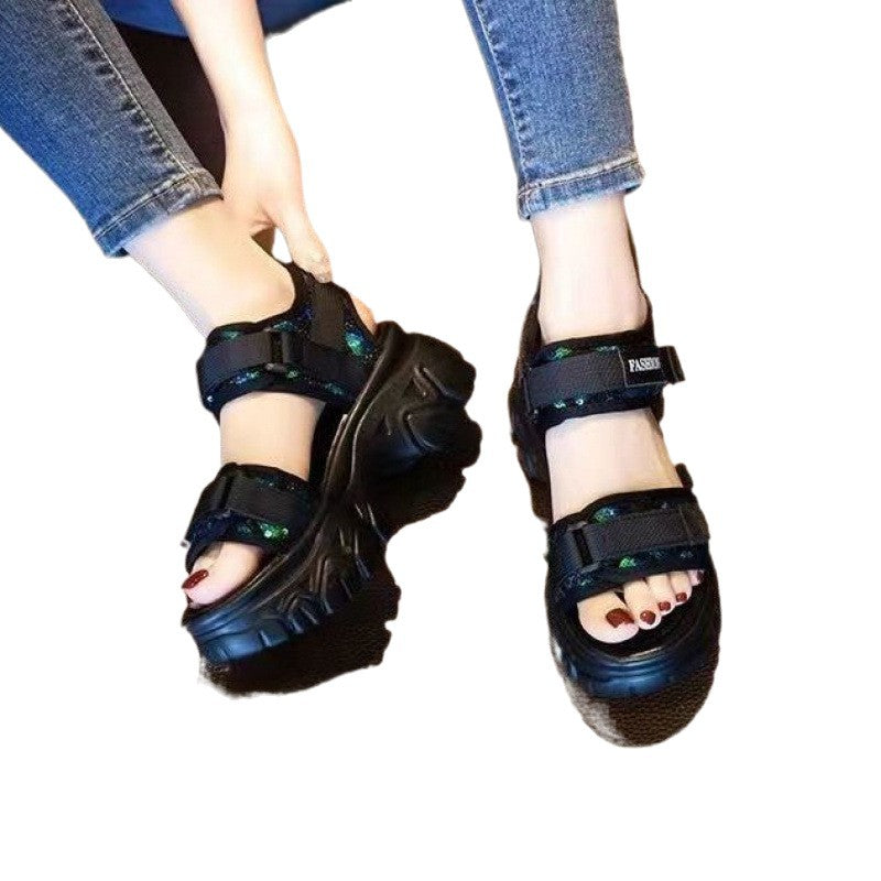 Damen Komfortable Sport-Sandalen mit verstellbaren Riemen und flexibler Sohle EB