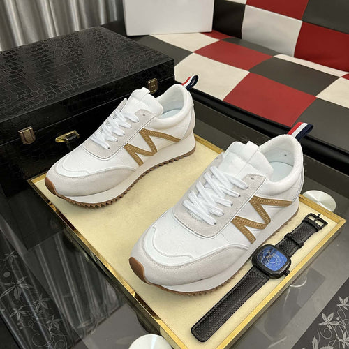 Damen Sneakers mit atmungsaktiver Mesh-Oberfläche und rutschfester Sohle EB