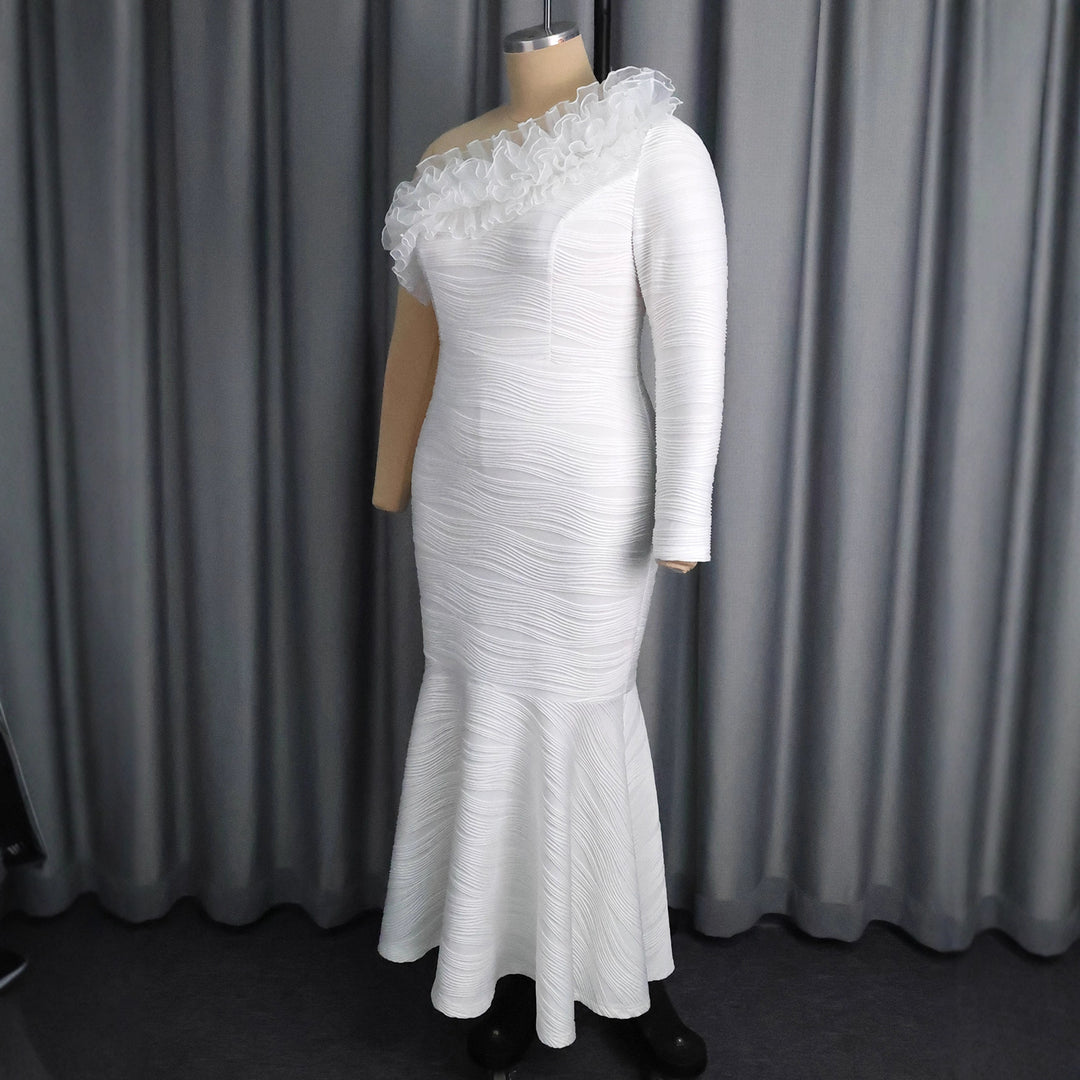 Damen figurbetontes Abendkleid mit asymmetrischem Rüschen-Ausschnitt EB
