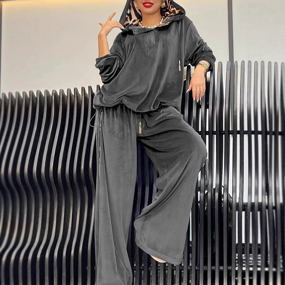 Damen Freizeit-Hosenset aus weichem Velours EB