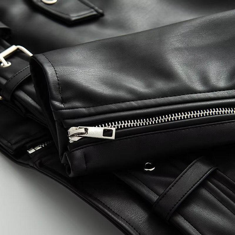 Damen Kunstleder Bikerjacke mit praktischen Reißverschlusstaschen und Gürtel EB