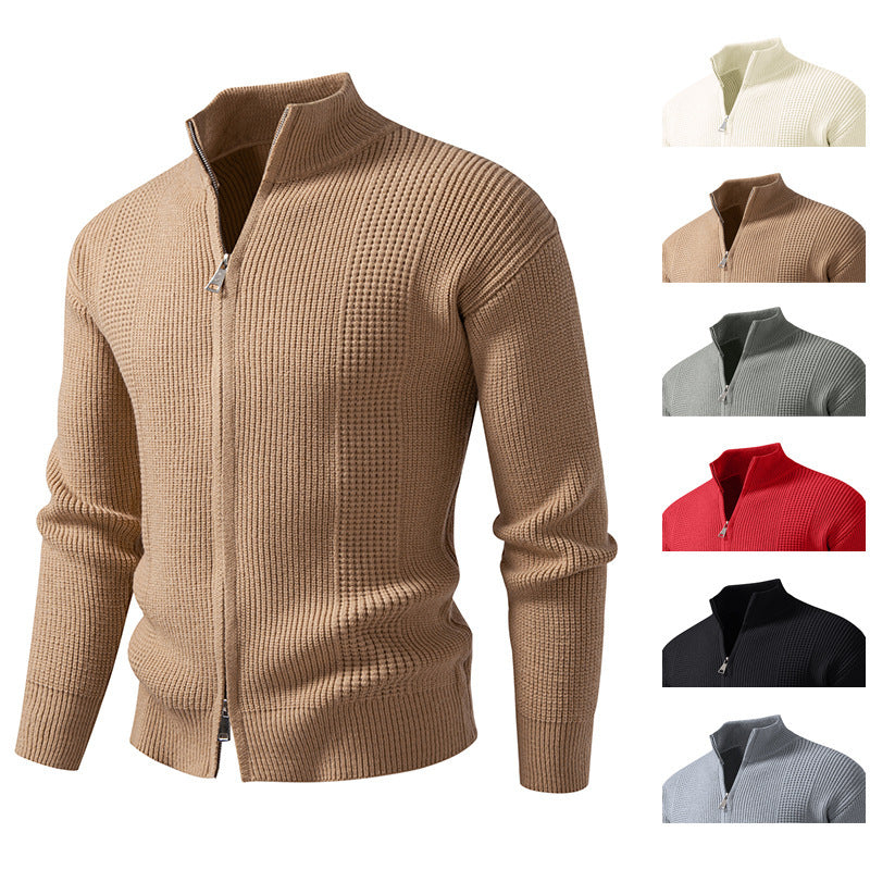 Herren Strickjacke mit hohem Kragen und innovativem Zipper EB