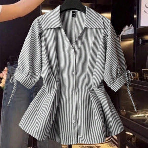 Damenbluse mit eleganten Rüschendetails und modischem Streifenmuster EB